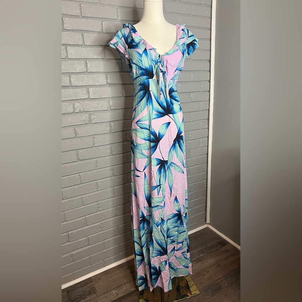 Olivaceous Tropical Leaf Print Tie Front Maxi Dress - Picture 2 of 16